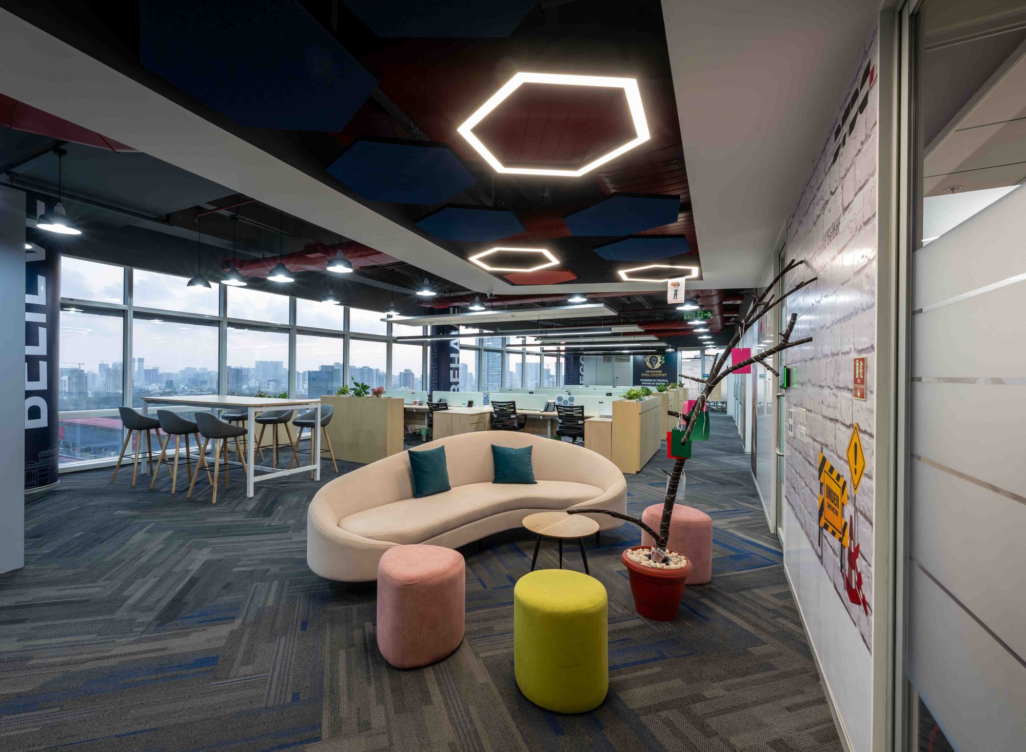 DTDC corporate office interior, Mumbai — photo 8